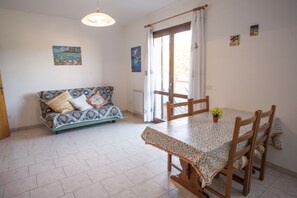 Appartamento, 1 camera da letto (Primo Piano) | Area soggiorno | TV