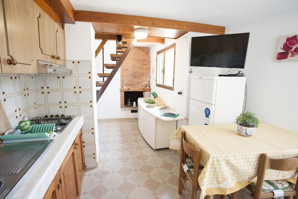 Apartment, 1 Schlafzimmer | Wohnbereich | Fernseher