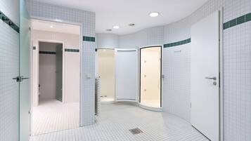 Sauna, steam room