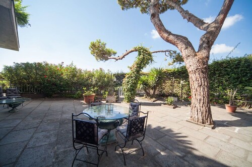 VILLA   LA  TOLDA 