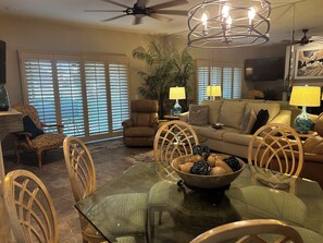 Smart TV, fireplace, books, stereo