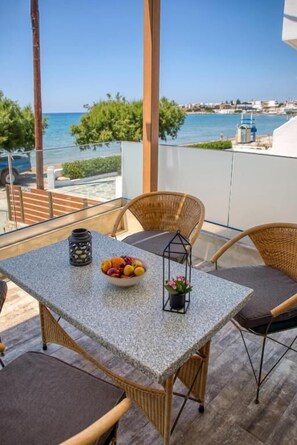Quarto luxo, vista para o mar (1) | Sacada