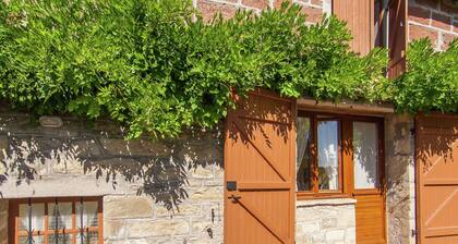 Cozy Cottage With Fenced Garden in Ayen