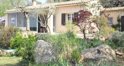 Cozy Holiday Home in La Capelle-et-masmolène With Terrace