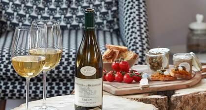 GĂźte de charme pour 8 personnes au coeur d'un bois en bord de mer