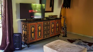 Exclusive Villa, 3 Bedrooms | Living area | 45-inch flat-screen TV with digital channels, Smart TV, Netflix - Villa Strelitzia Cabarete (Cabarete)