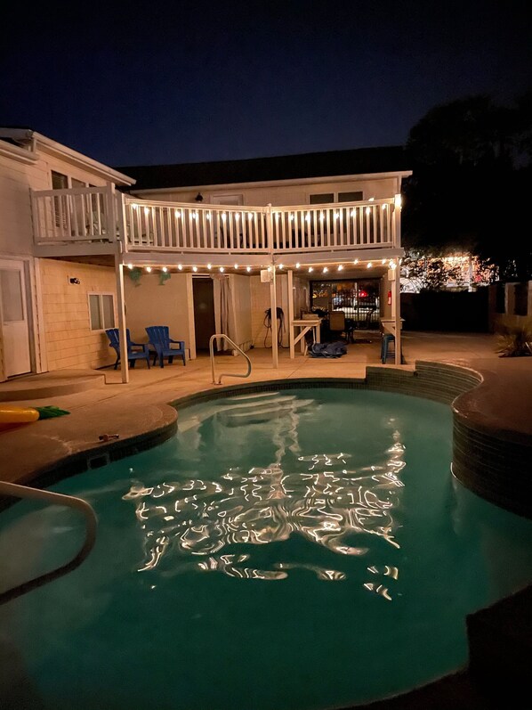 Outdoor pool, a heated pool - Huge private pool, dog friendly, fenced in yard, and just steps to the beach (North Myrtle Beach)