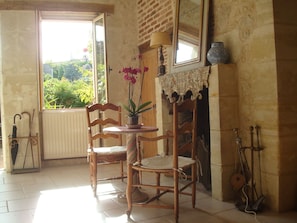 Interior - La Tonnelle (Vouvray)