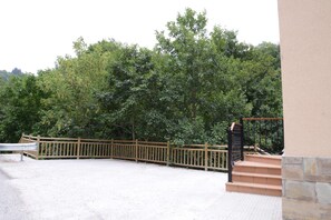 Property grounds - El Rincón de Limés (Cangas del Narcea)