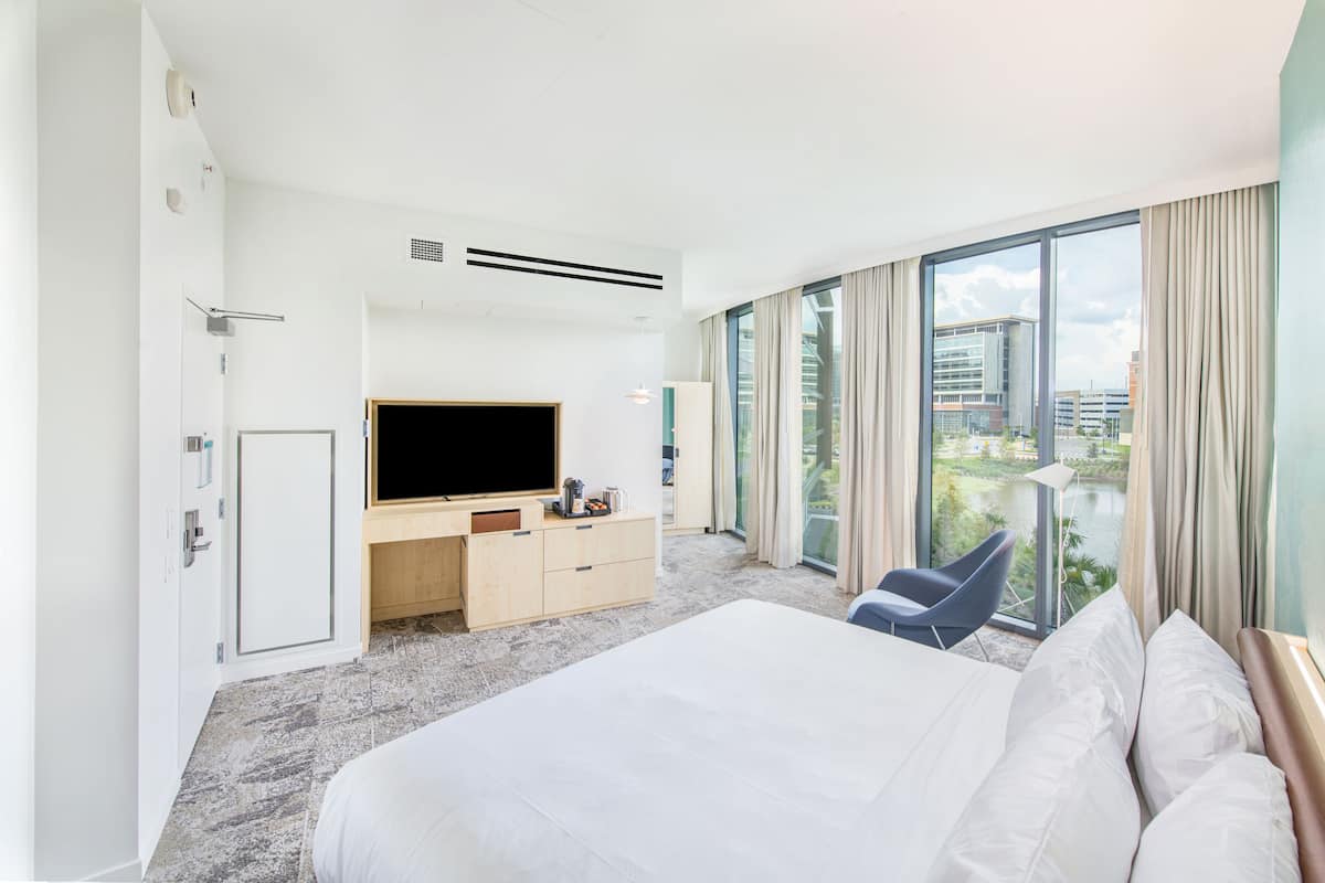 studio, lake view | in-room safe, desk, iron/ironing board, free wifi