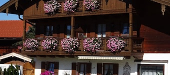 Vacation apartment Staufen 2 adults, 2 children, 38 sqm, 1 bedroom, sofa bed