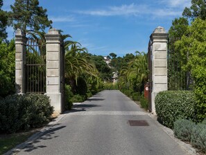 Villa | Rezeption