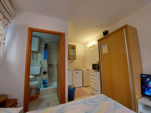 1 Schlafzimmer, Bügeleisen/Bügelbrett, Reisekinderbett, kostenloses WLAN