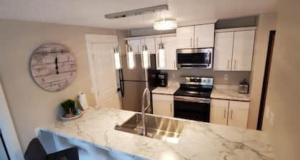 Modern Condo only Minutes from Deadwood & Sturgis!