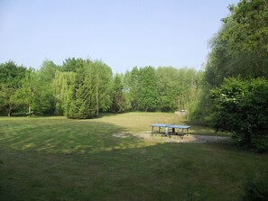 Garden - Holiday Home in Quend Near Forest and Sea (Quend)