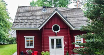 Cozy Forest Home with Wood Burning Stove near Forest