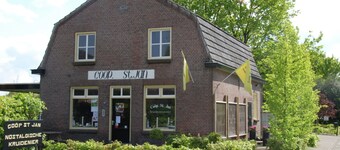 スペーシャス ファームハウス ニア フォレスト イン ヘーズ  レーンデ