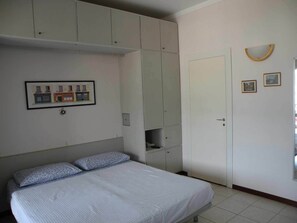 1 habitación, wifi gratis y ropa de cama 