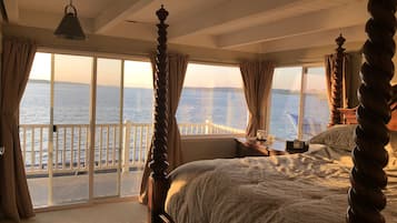 7 bedrooms, desk, iron/ironing board, WiFi