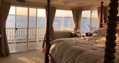Redondo Waterfront Beach House