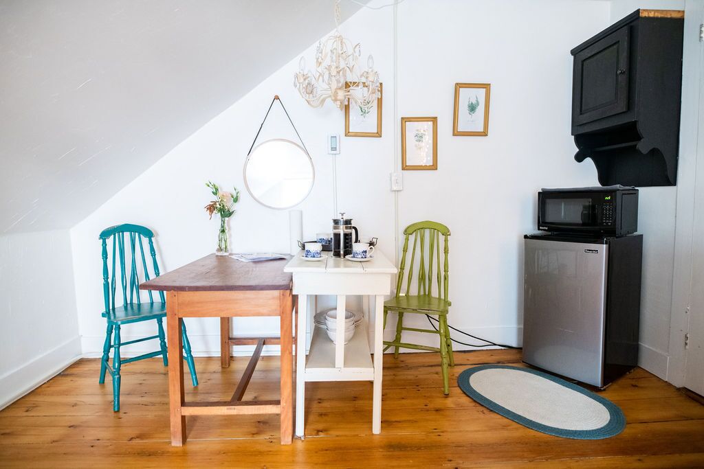 Suíte (Bluebird - Above the Bistro) | Sala de jantar