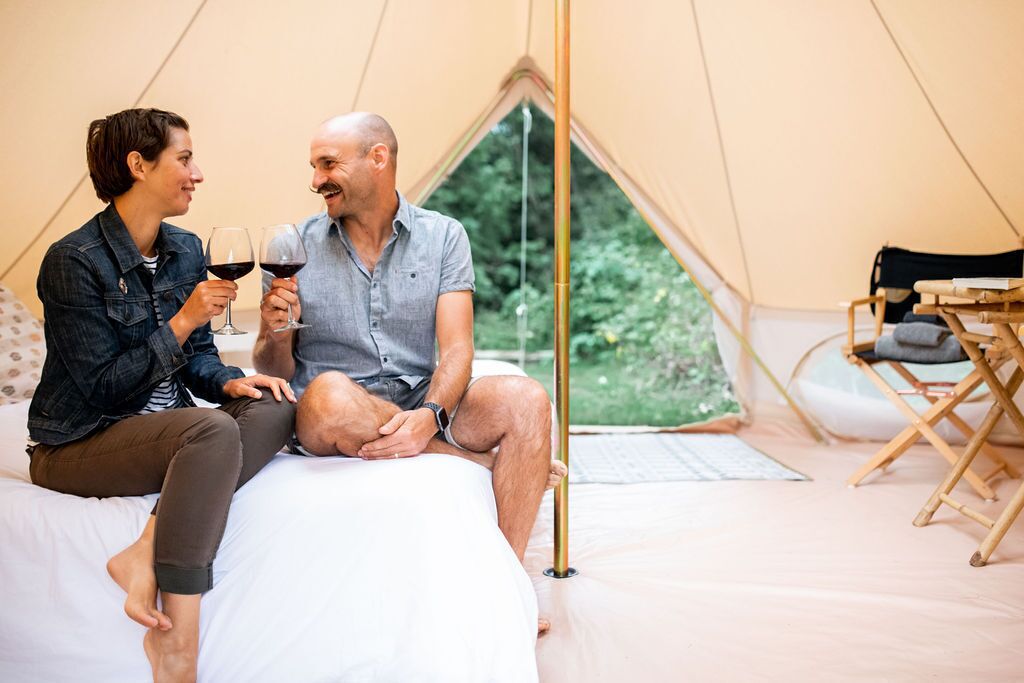 classic tent, 1 queen bed, mountain view | living area | ipod dock