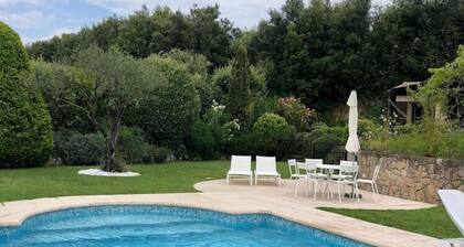 Spacious Villa in Valbonne With Swimming Pool