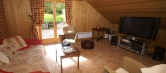 Lovely Holiday Home With in Fresse-sur-moselle With Barbecue