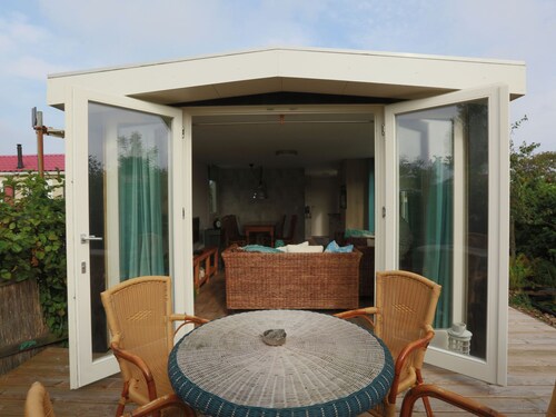 Nice Chalet with Dishwasher near Wadden Sea