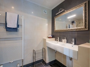 Villa | Bagno | Doccia