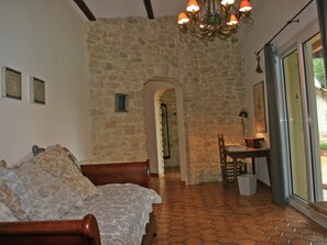 Reception - Nice House With Garden, Private Pool, Summer Kitchen and View of Mont Ventoux (Beaumes-de-Venise)