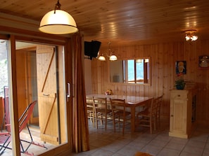 Mikrowelle, Ofen, Geschirrspüler