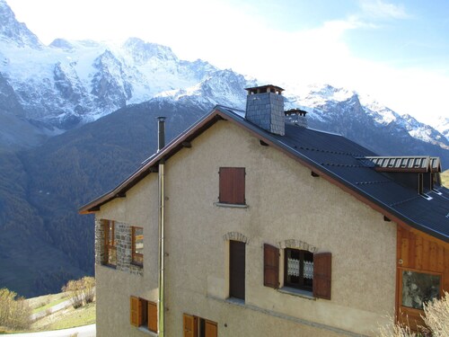 Simple, Cozy App.4 People in La Grave, Ideal for Nature Lovers and Hikers!