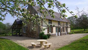 House | Exterior
