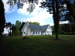 Exterior - Spacious Holiday Home in Tours-en-vimeu With Garden (Tours-en-Vimeu)