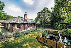 Garden - Villa in Netherlands With Private Pool (Voorthuizen)