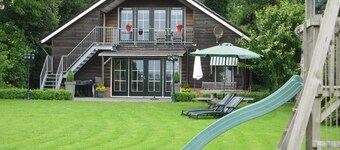 Luxury Holiday Home with Hot Tub In Noordbeemster