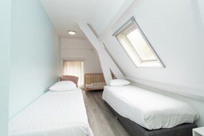 House | 3 bedrooms, individually furnished, bed sheets - Dune Top Family Retreat (Bergen aan Zee)