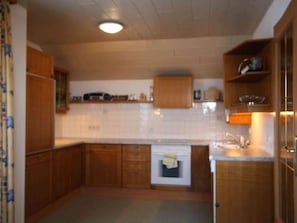 Apartment | Private kitchen | Fridge, microwave, oven, dishwasher