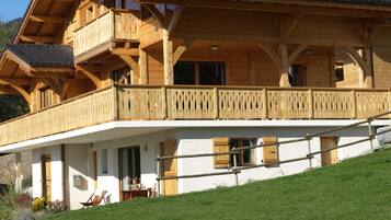 Chalet | Bahagian luar