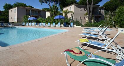 Comfortable Apartment With Dishwasher and AC, Beach at 300 m
