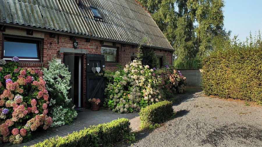 Farmhouse Appartment in Eede