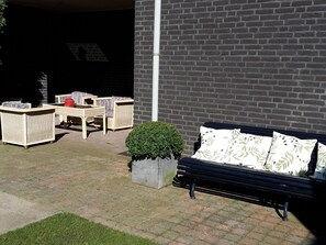 Balcony - Holiday Home in Heythuysen With Garden, Barbecue, Fireplace (Heythuysen)