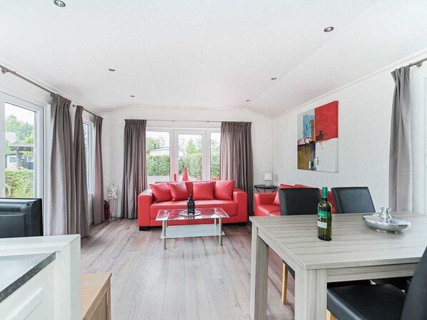 Chalet | Living area
