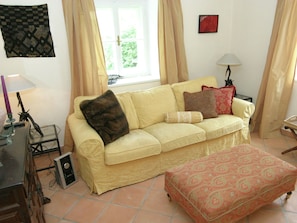 Living room - Splendid Chalet With Garden, Bbq, Balcony, Heating, Parking (Sankt Margarethen im Lungau)