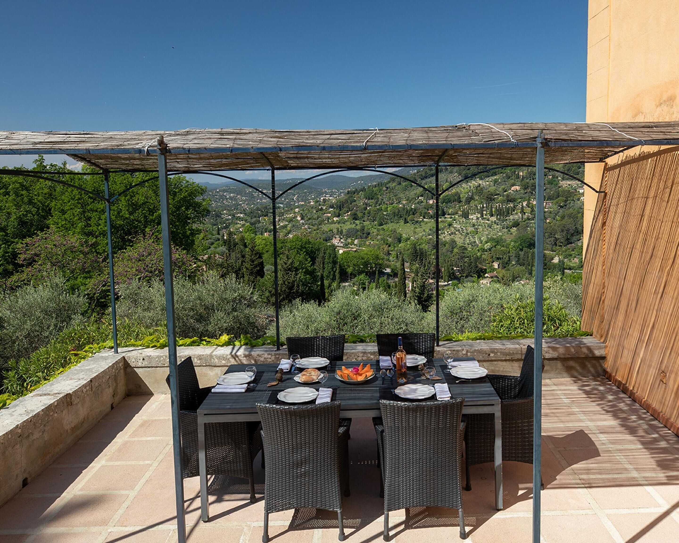Villa | Outdoor dining