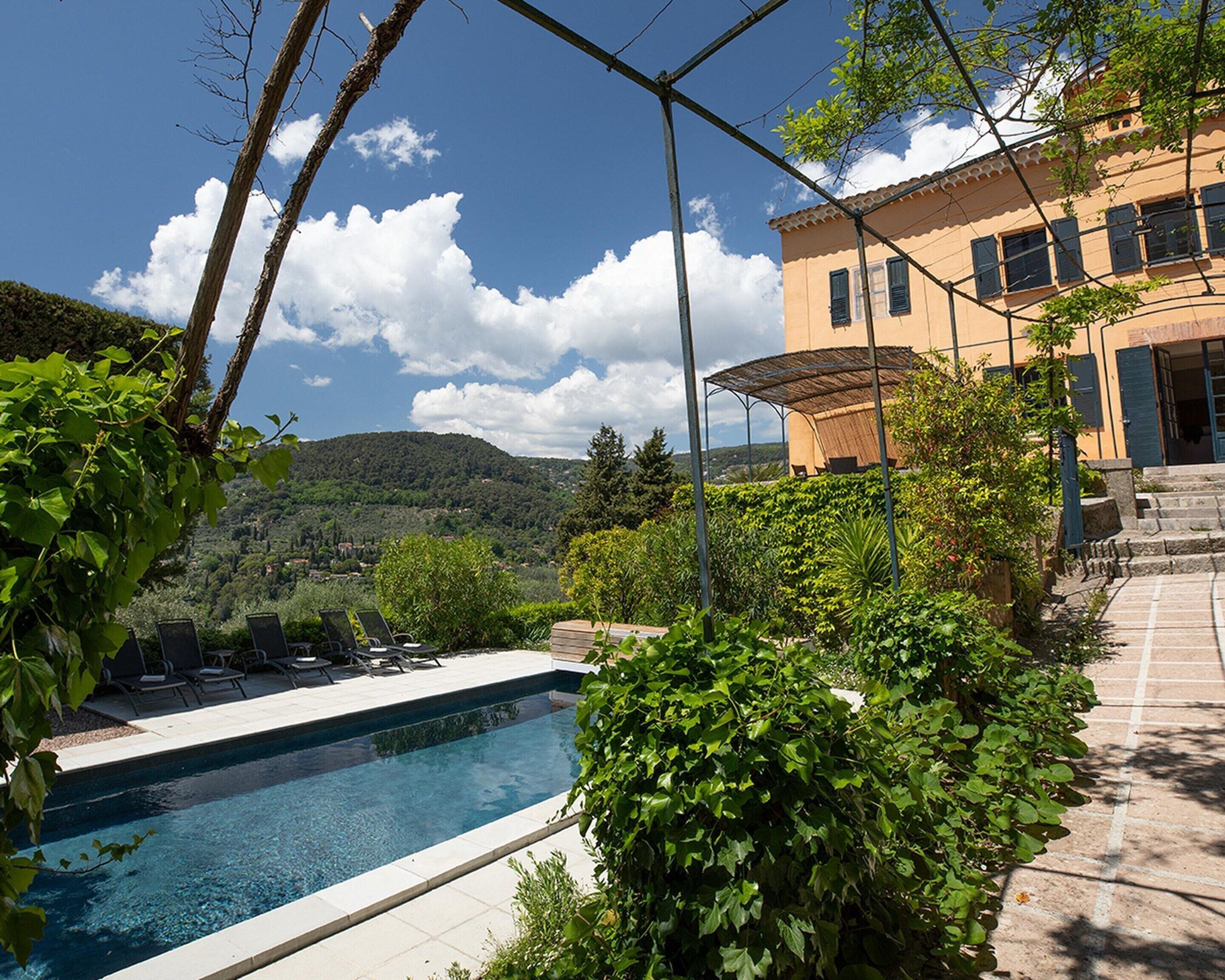 Villa | Exterior
