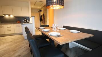 Apartment | Tempat makan