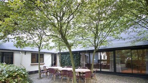 Balcony - Charming Holiday Home in Hulshorst With Pool (Hulshorst)