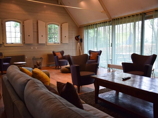 Fireplace - Charming Holiday Home in Hulshorst With Pool (Hulshorst)